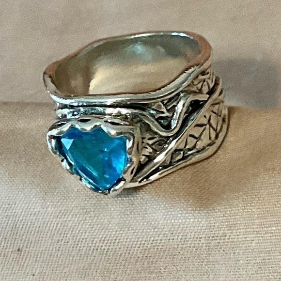 Beautiful Ring BN - Picture 3 of 4